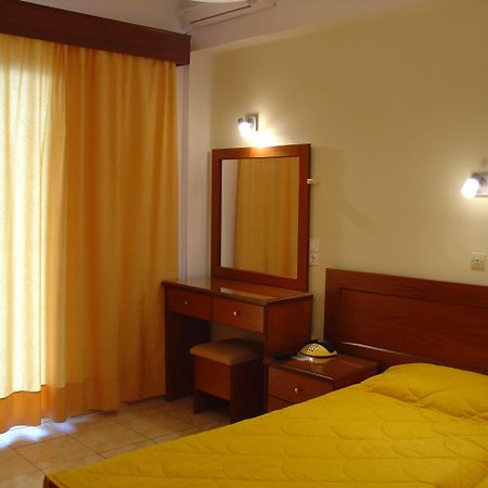 Golden Sands Hotel Agios Georgios  Zewnętrze zdjęcie