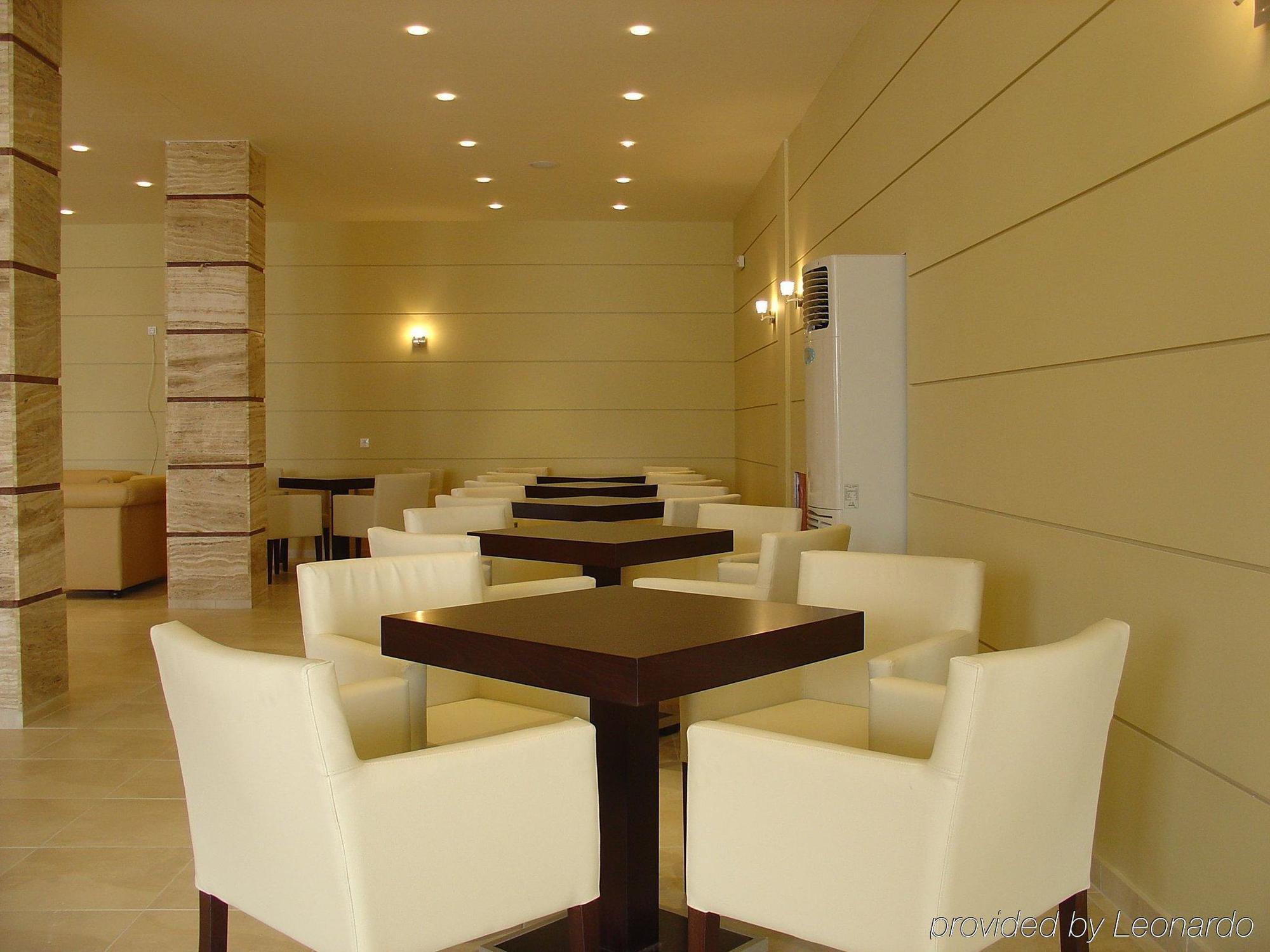 Golden Sands Hotel Agios Georgios  Restauracja zdjęcie